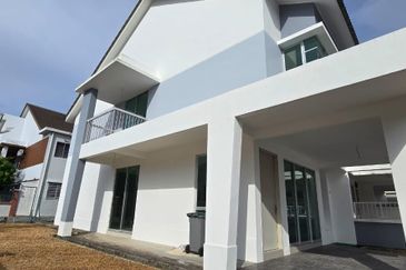 S2 HEIGHTS(SEREMBAN 2)