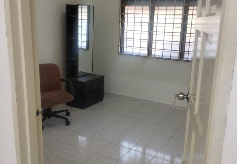 GARDEN AVENUE (SEREMBAN 2)