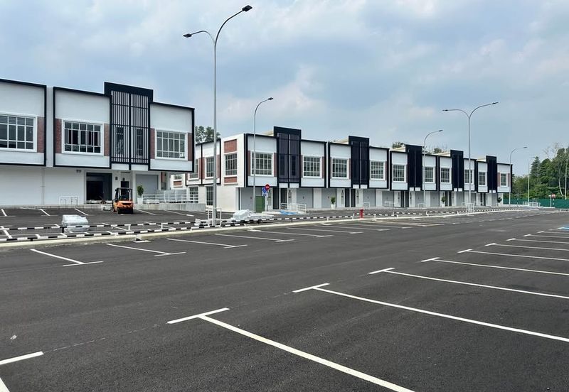 PUSAT PERDAGANGAN RASAH KEMAYAN VISTARIA