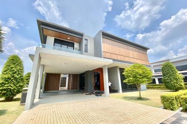 S2 HEIGHTS(SEREMBAN 2)