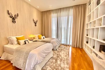 S2 HEIGHTS(SEREMBAN 2)