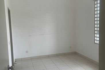 Safira Apartment, Seremban 2