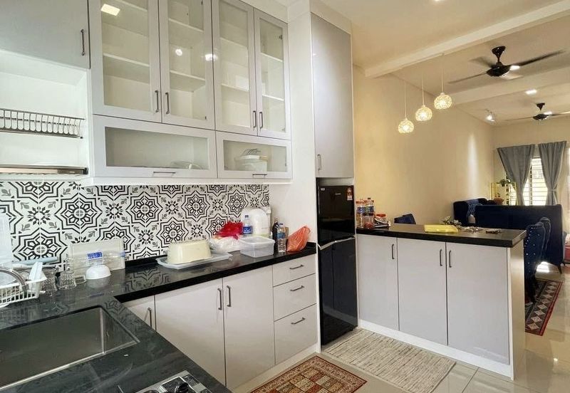 TAMAN BAYU INDERA, LUKUT