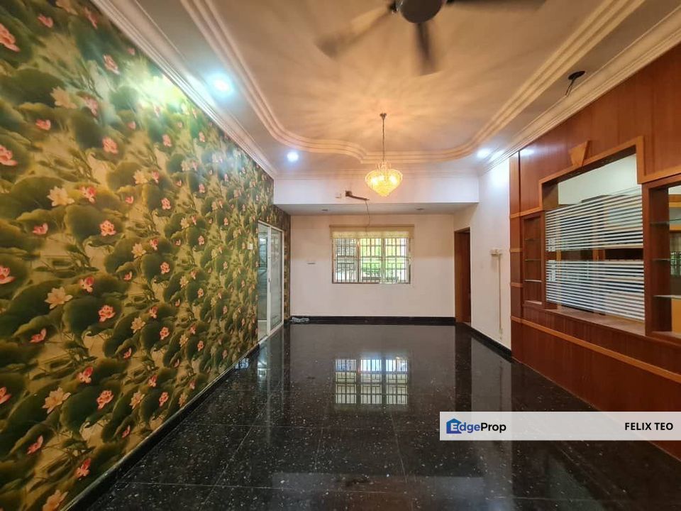 For Sale IOI Palm VillaBandar Putra Kulai Gate A for Sale RM3,800,000 By FELIX TEO EdgeProp.my