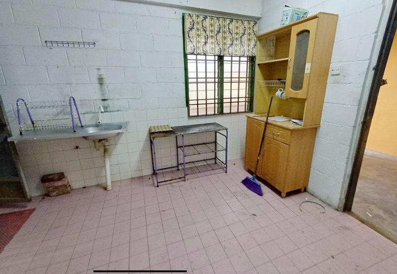 Flat Temenggong, Bandar Indahpura