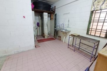 Flat Temenggong, Bandar Indahpura