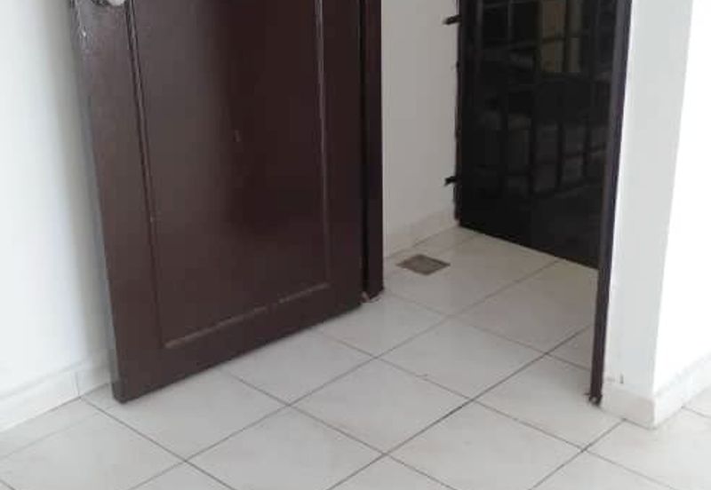 Ria 1 Apartment, Taman Megah Ria