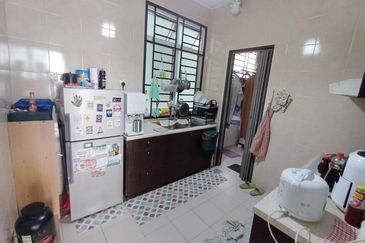 Sri Samudera Seaview Residence Suites