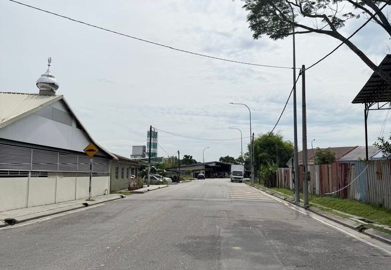 🔥 Flat Light Industrial Land for Sale – Behind Pandan City | RM80psf Only! 🔥