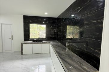 Jalan Bukit Kempas 2/14