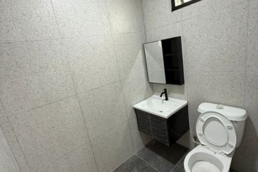 Jalan Bukit Kempas 2/14