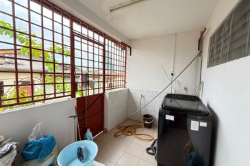 Jalan Harimau Bintang