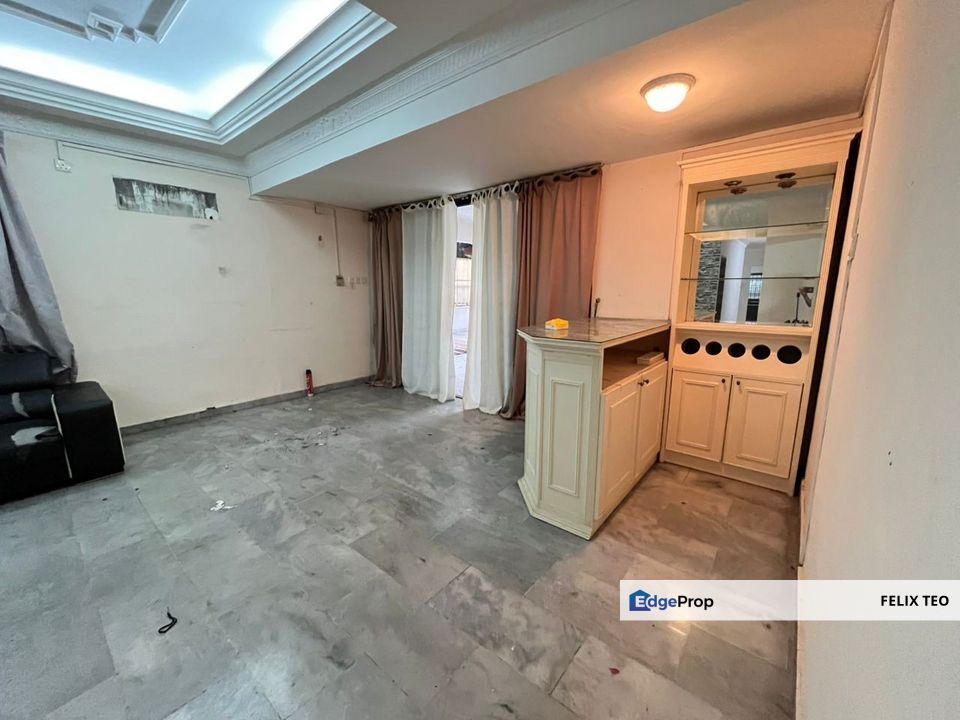 Taman Melodies JB Town Bungalow Gated Guarded, Johor, Johor Bahru