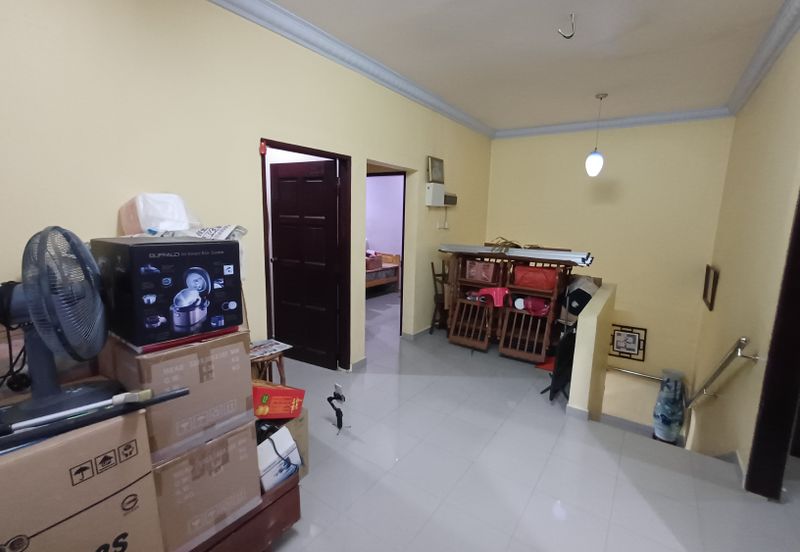 Taman Pelangi, Plentong