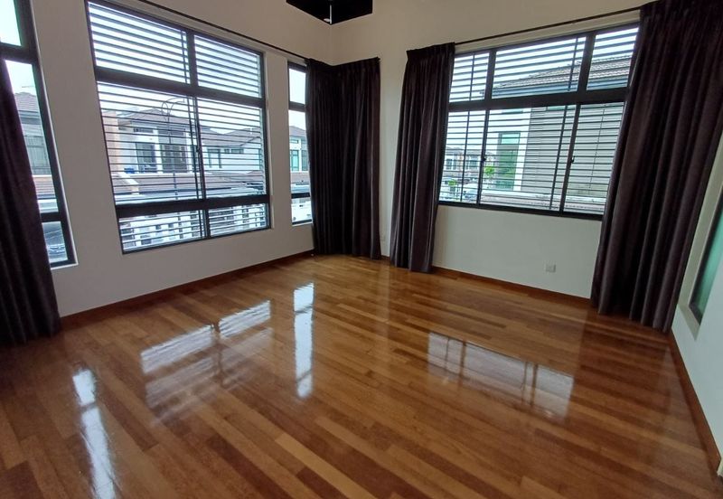 Featherstone @Eco Botanic