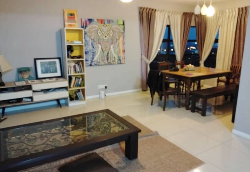 Ujana Executive Apartment