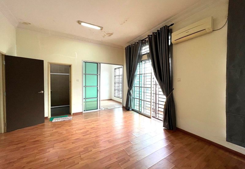 Bina Park Bandar Seri Alam