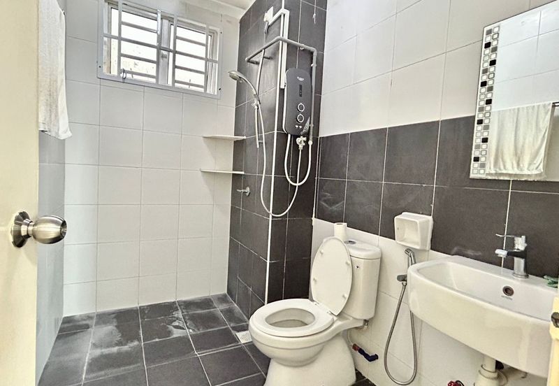 D'Larkin Residence (Delima Larkin)