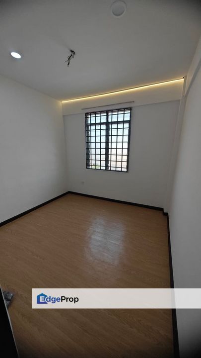 Indahpura Kulai Temenggong Flat For Sale, Johor, Kulai