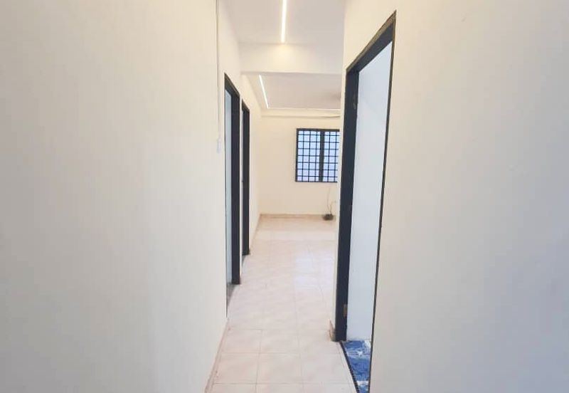 Flat Temenggong, Bandar Indahpura