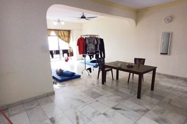 Aloha Tower Condominium