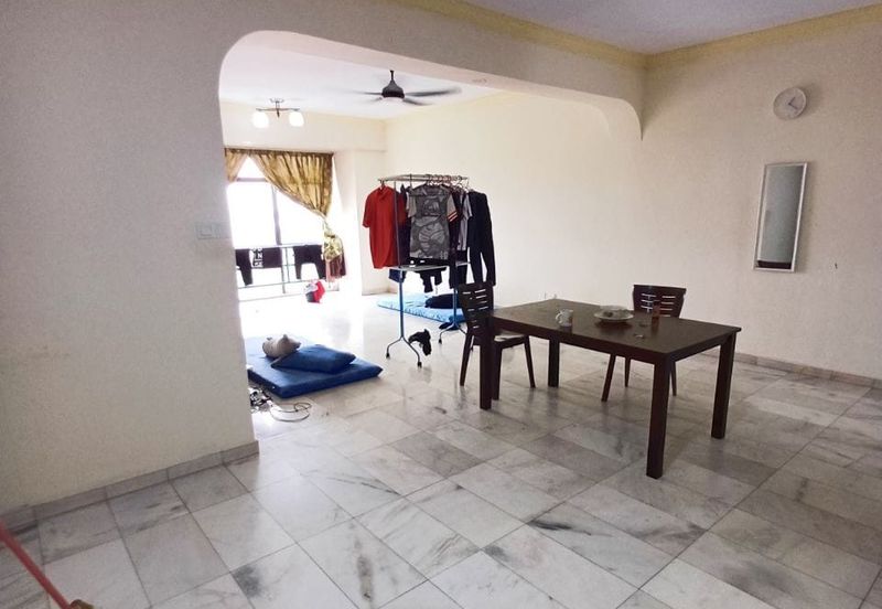 Aloha Tower Condominium