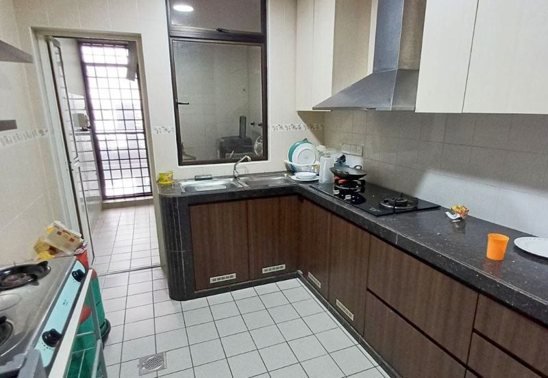 Aloha Tower Condominium