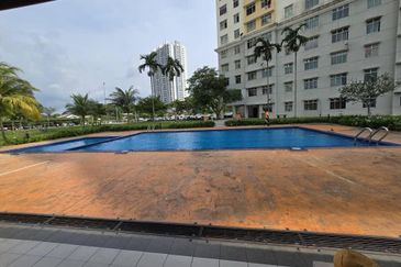 Indah Court Apartment