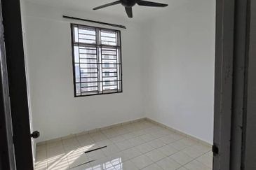 Indah Court Apartment