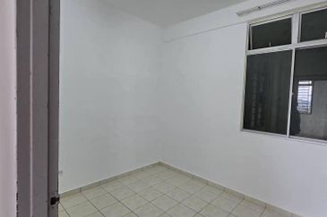 Indah Court Apartment