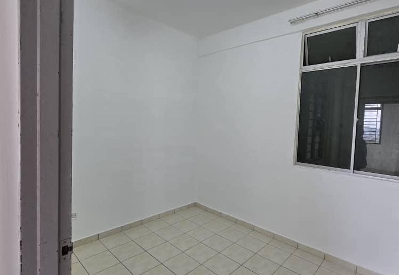 Indah Court Apartment