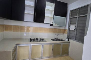 Indah Court Apartment