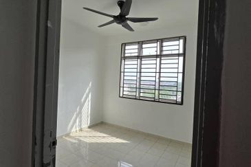 Indah Court Apartment