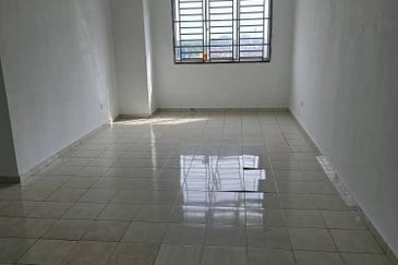 Indah Court Apartment