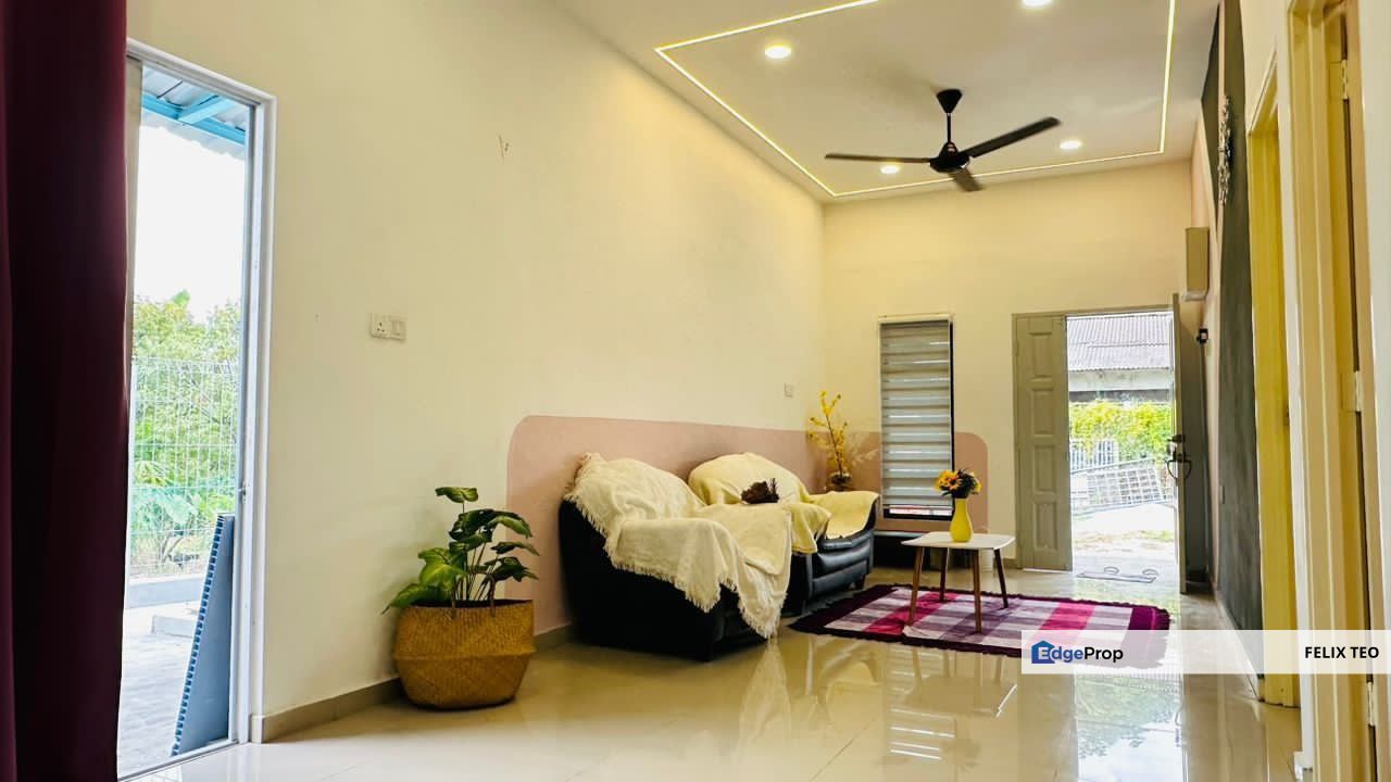 Taman U Jalan Kebangsaan 1-Storey Corner For Sale, Johor, Skudai