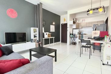 Seri Austin Luxury Apartment