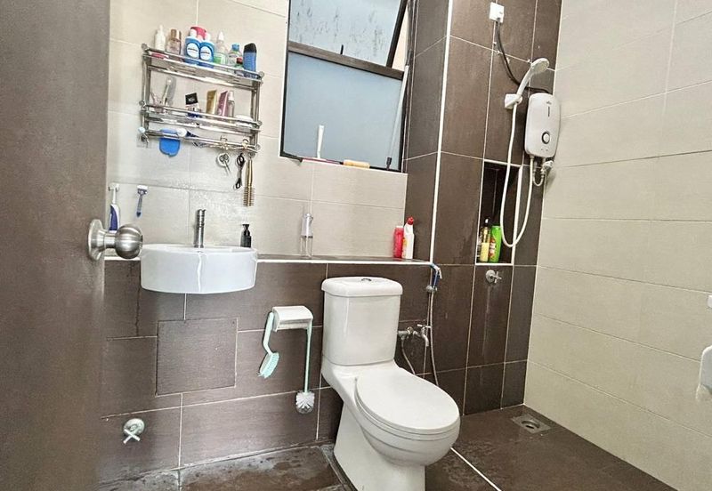 Seri Austin Luxury Apartment