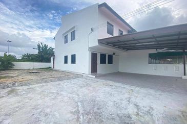 Kota Tinggi 2-Storey Corner For Sale