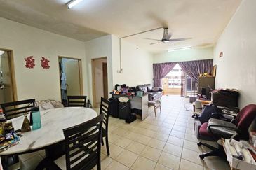 Prima Regency (Dorchester Court)