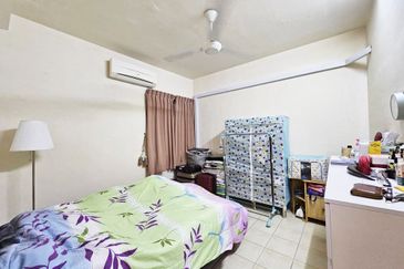 Prima Regency (Dorchester Court)