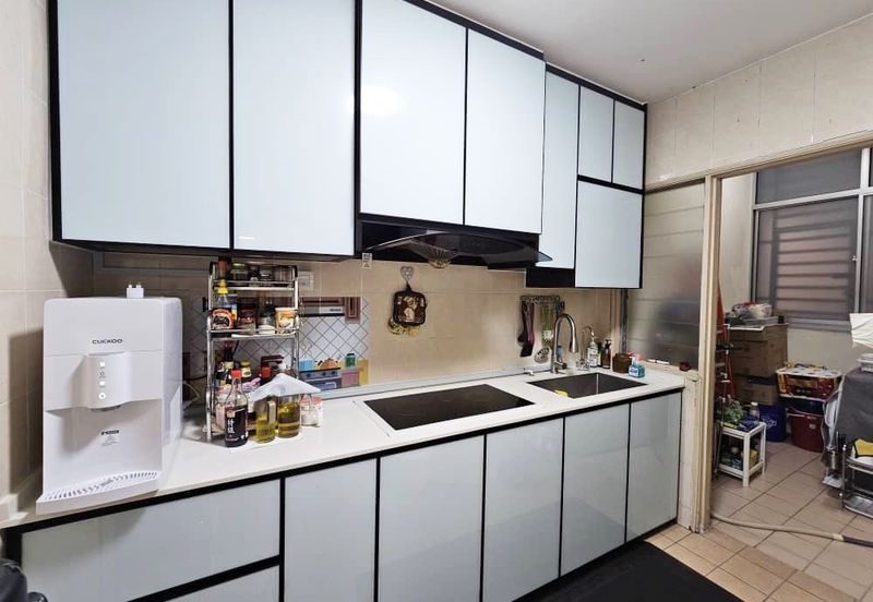 Prima Regency (Dorchester Court)