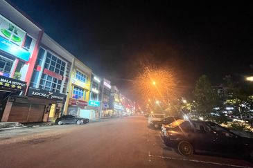 Taman Mount Austin Commercial