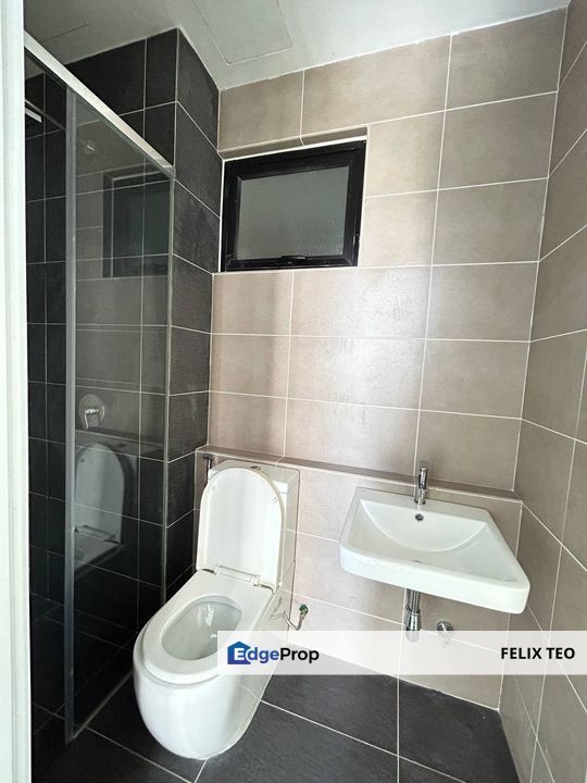 Skysuites Meldrum Hills Jb Town For Sale, Johor, Johor Bahru