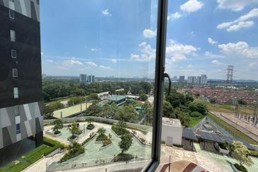 Midas Perling Apartment