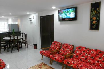 Lily & Jasmine Apartment