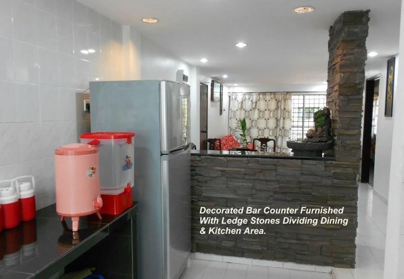 Lily & Jasmine Apartment