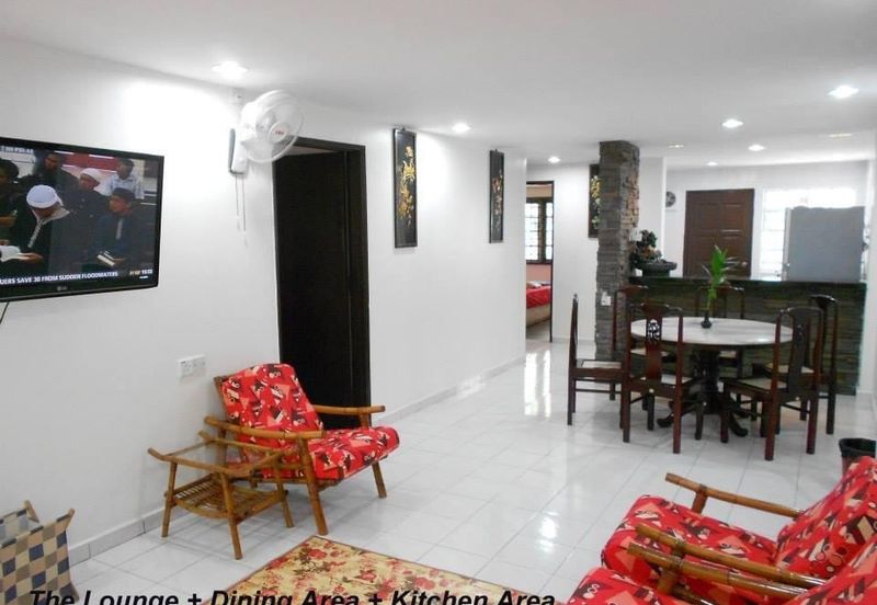 Lily & Jasmine Apartment