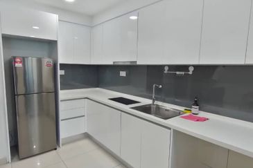 Almas @ Puteri Harbour