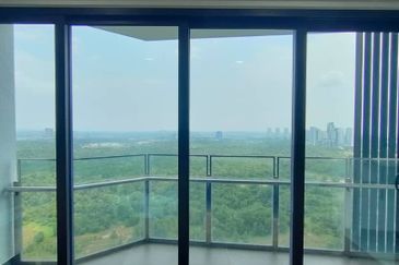 Almas @ Puteri Harbour