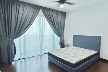 Almas @ Puteri Harbour